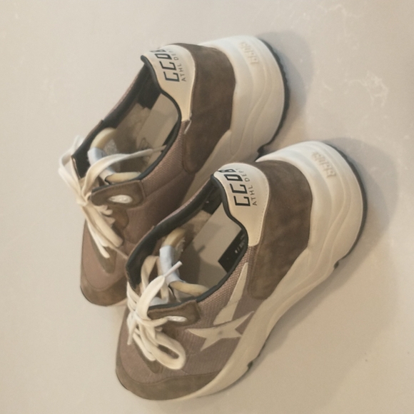 New Golden Goose Men's Lace Up Running Sneakers - Picture 8 of 14